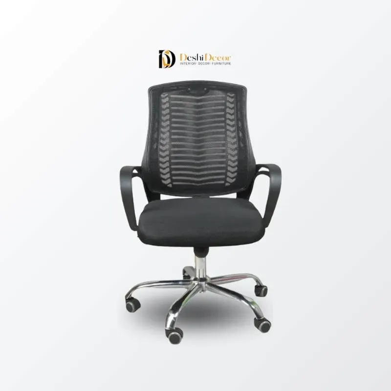 Front facing view of V-Mesh Executive Chair (all black)