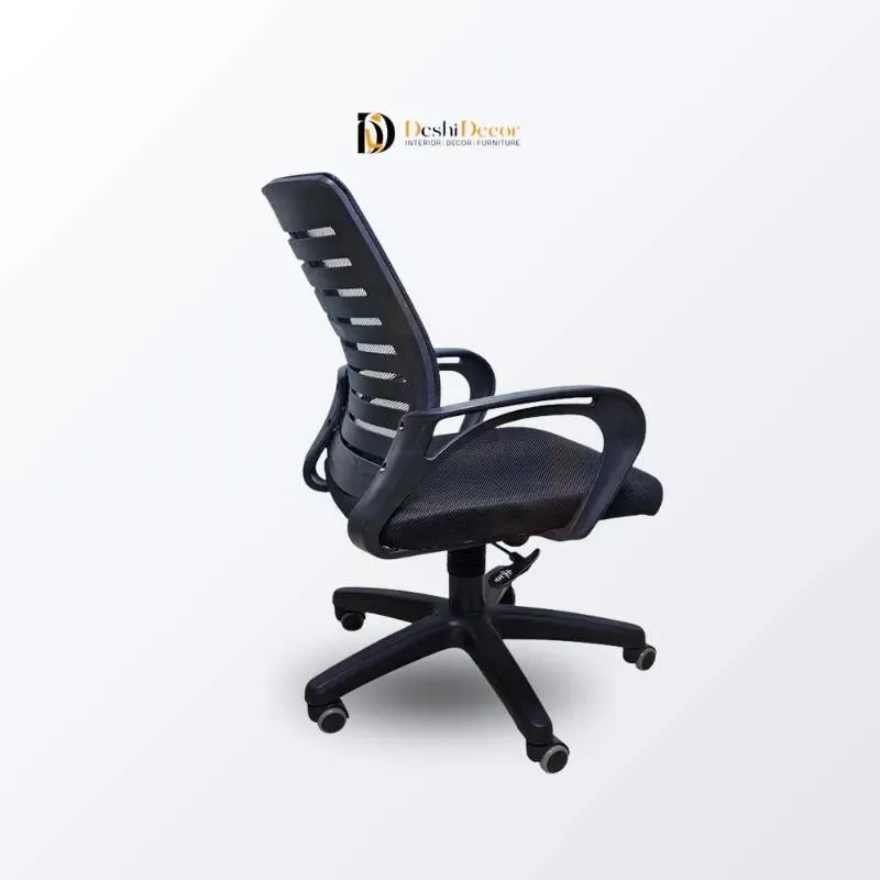 Breathable Mesh Executive Chair (side facing view)